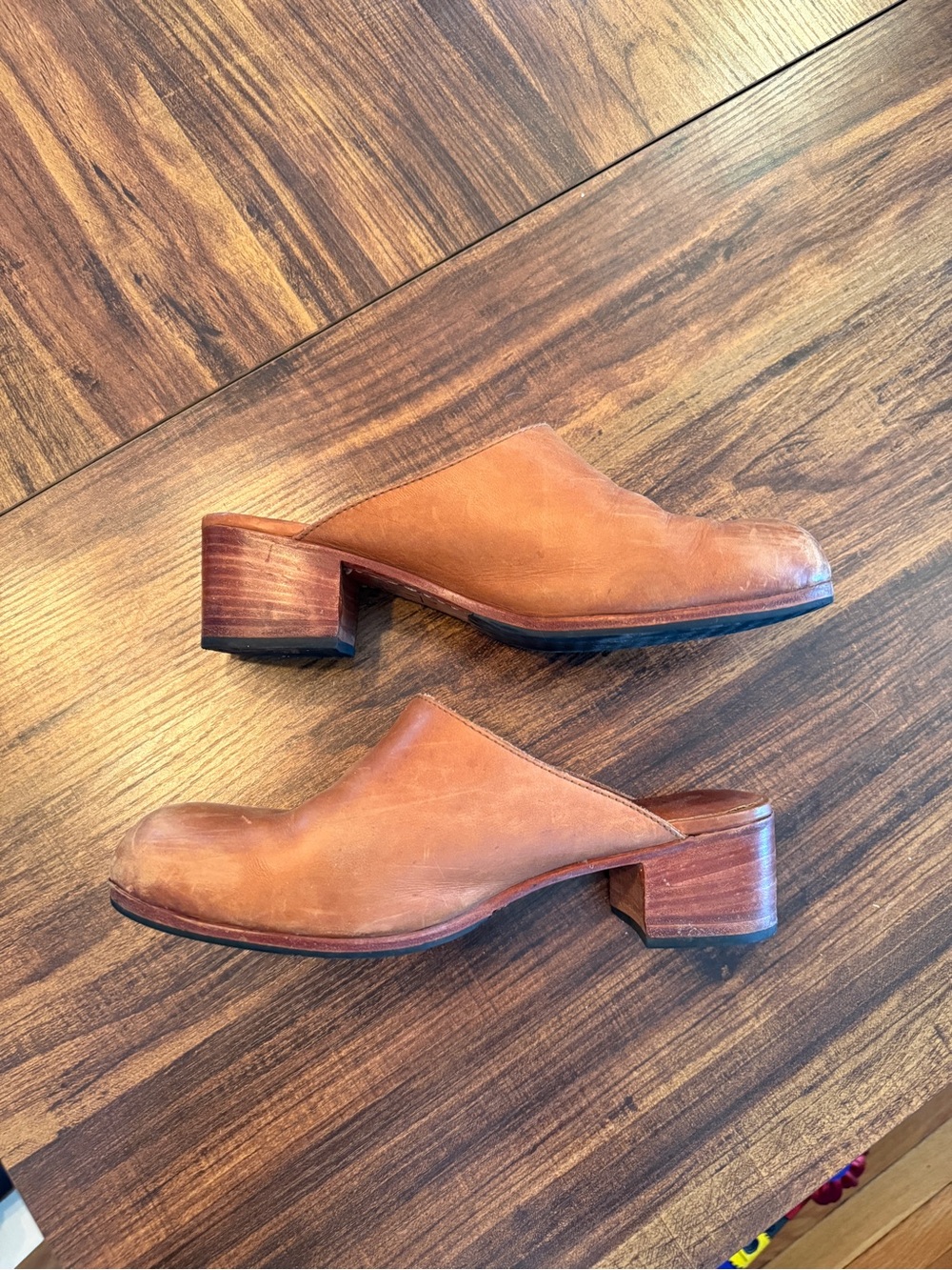 Adelante Camilla Leather Mules